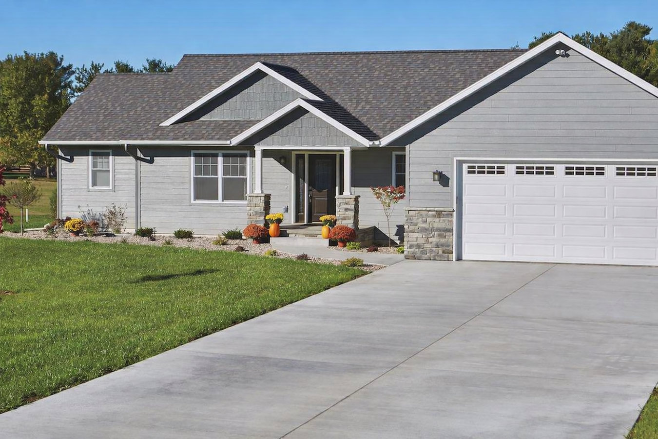 Concrete driveway building in San Clemente, CA